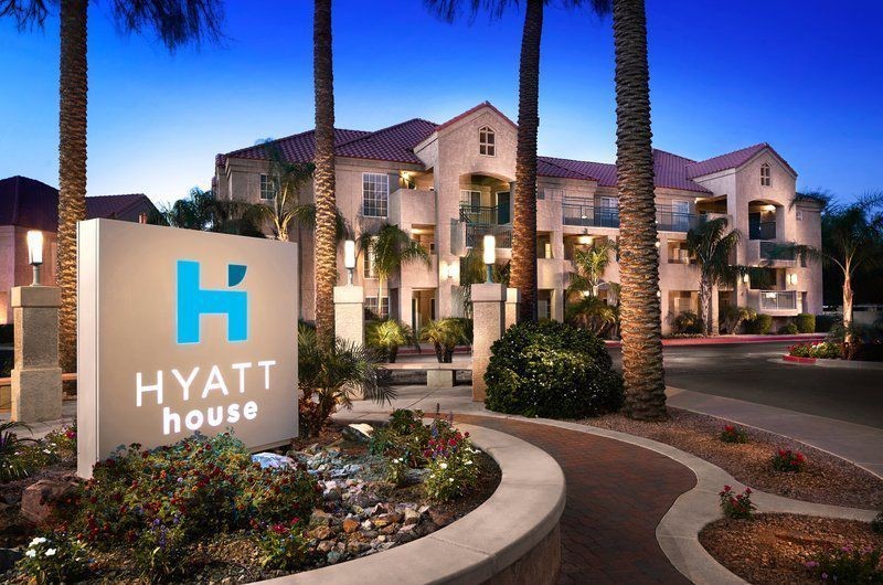 Luxury Golf Stays at Hyatt House Suites in Scottsdale