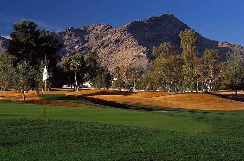 Golfing in Style: Chic Accommodations in Scottsdale for Golf Enthusiasts